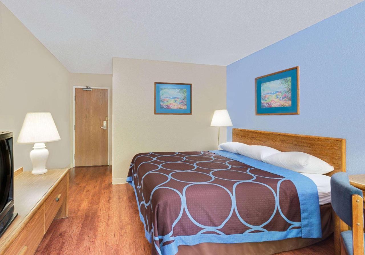 Motel Super 8 By Wyndham Newburgh/West Point Stewart Intl Airport Exterior foto