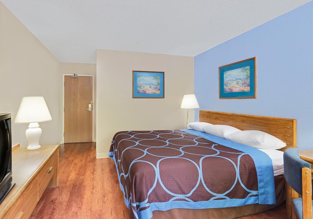 Motel Super 8 By Wyndham Newburgh/West Point Stewart Intl Airport Exterior foto